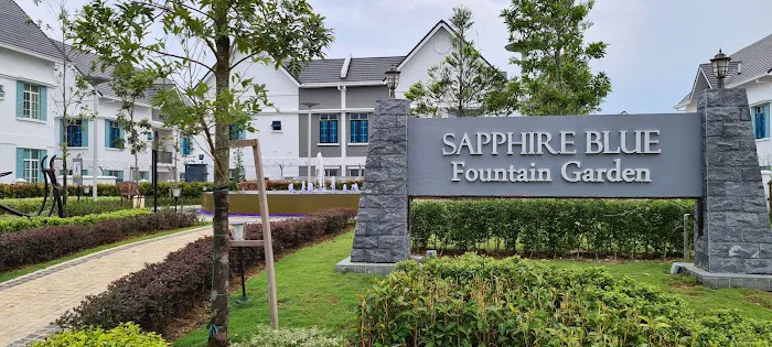 Sapphire Blue Fountain Picture 2