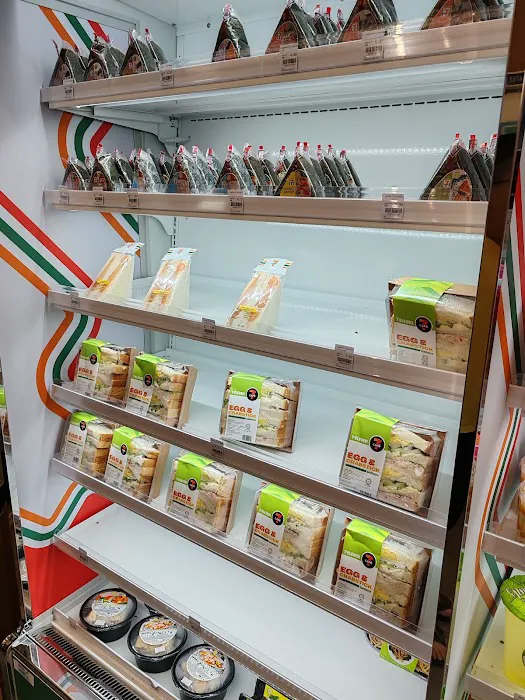 7CAFé by 7-Eleven Lorong Putra Raub 1 (#3084) Picture 7