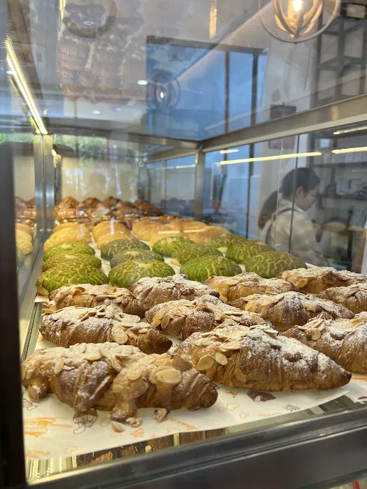 Le Joie Patisserie Picture 4