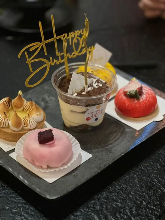 Le Joie Patisserie Picture 2