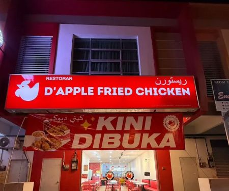 D’Apple Fried Chicken Raub