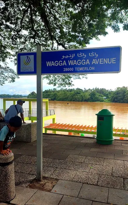 Wagga Wagga Avenue Picture 3