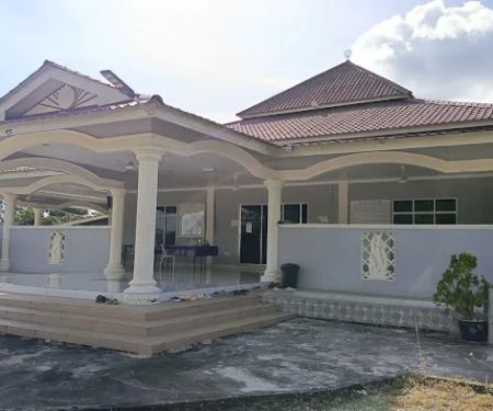 Kompleks EMART Pasar Pudu