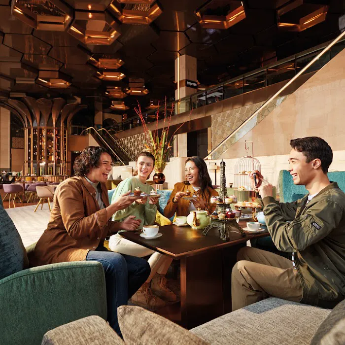 Park Avenue Lounge Picture 3
