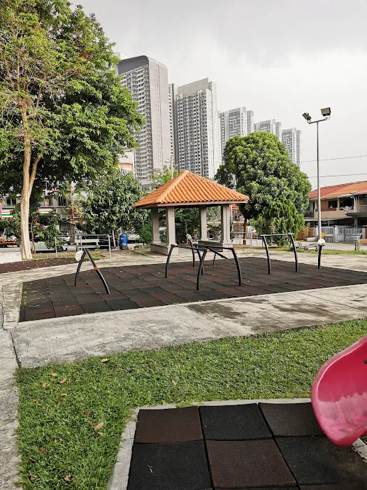 Padang cergas bukit gasing Picture 3