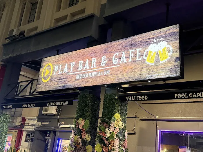 PLAY BAR & CAFE Picture 2
