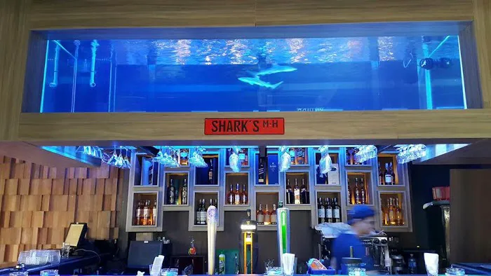 Main Harbour Kitchen + Bar Picture 5