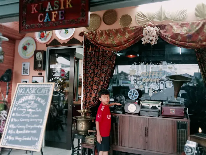 KLASIK CAFE Picture 6
