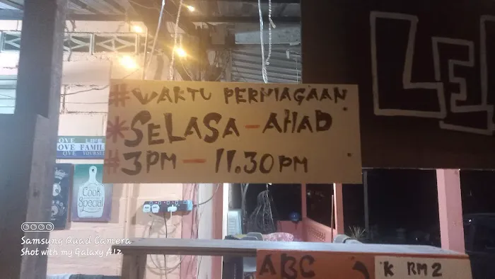 LEPAK Q CAFE Picture 2