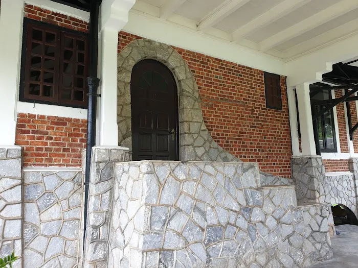 SD Guthrie Guest Bungalow Picture 2