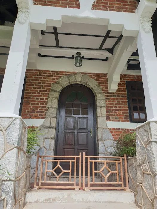 SD Guthrie Guest Bungalow Picture 5