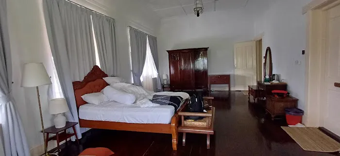 SD Guthrie VIP Bungalow Picture 4