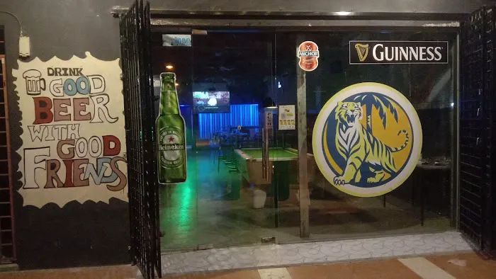 Laylas Kitchen and Bar Picture 3