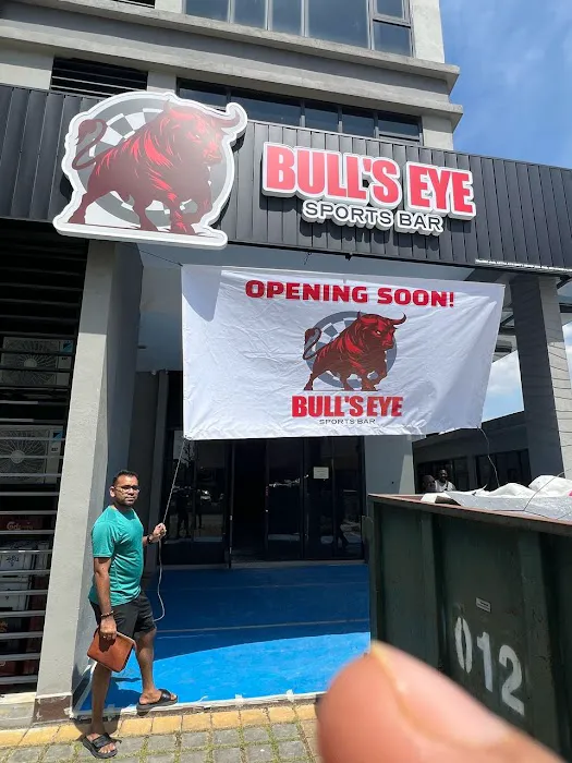 Bull's Eye Sports Bar Picture 1