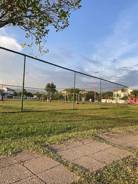 Padang bola Zon Aman Subang Bestari Picture 1