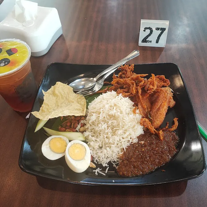 Pak Ali Nasi Lemak Daun Pisang Signature Picture 4