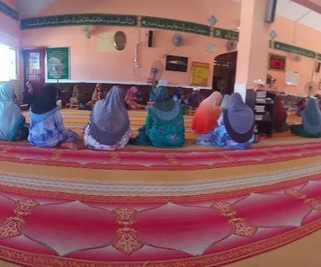 Masjid Al-Muhajirin Felda Ulu Jempol