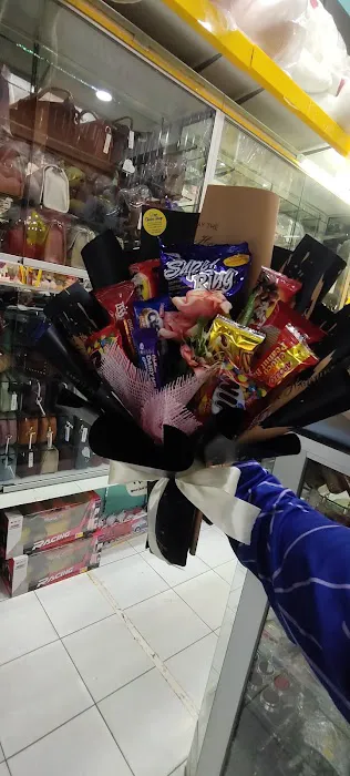 Our Choice Shop Picture 8