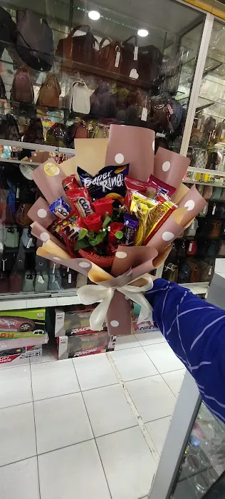 Our Choice Shop Picture 6