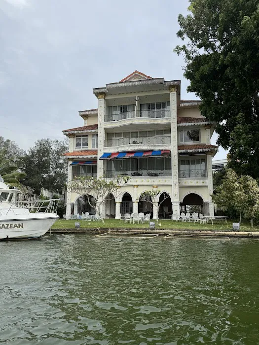 Mines South Lake Picture 4