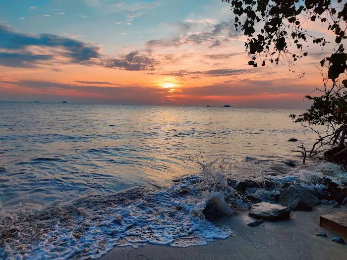 Pantai Remis Picture 2