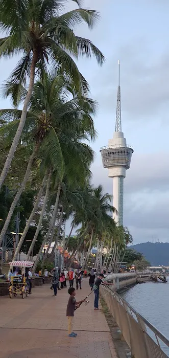 Esplanade Picture 7