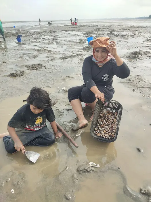 Tanjung lumpur Picture 3
