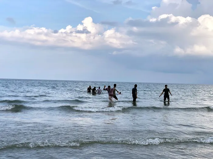 Teluk Cempedak Picture 10