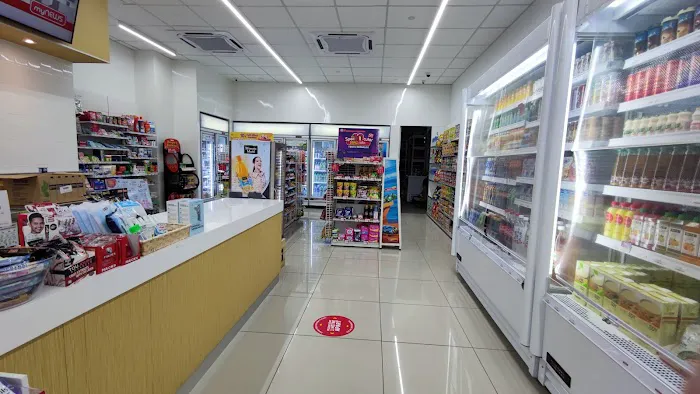 myNEWS @ Seksyen U13 Setia Alam Picture 3