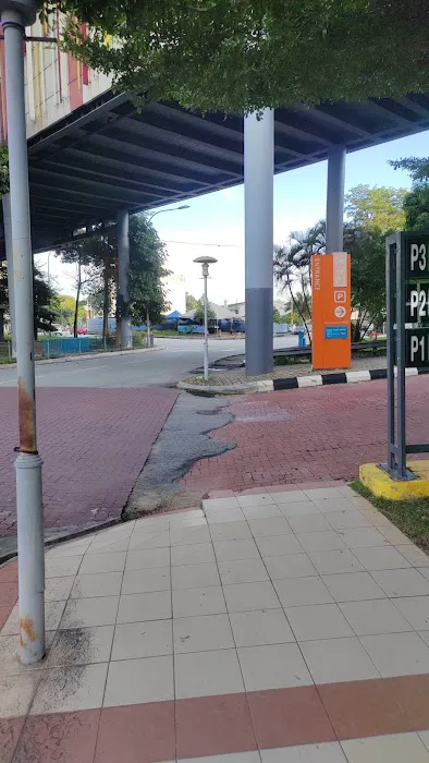 Loading Bay Leisure Mall Picture 1