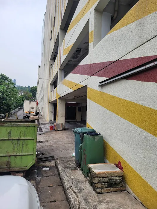 Loading Bay Leisure Mall Picture 4