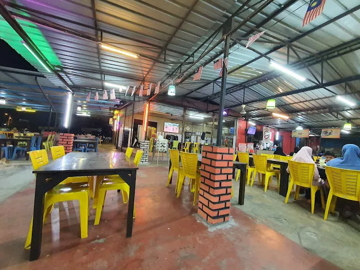 RNR restaurant Picture 5