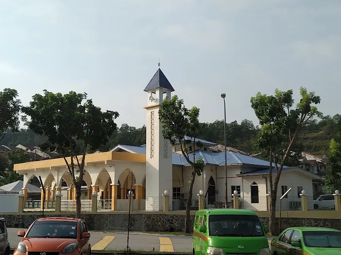 Surau Nurul Iman Taman Puncak Jalil Picture 4