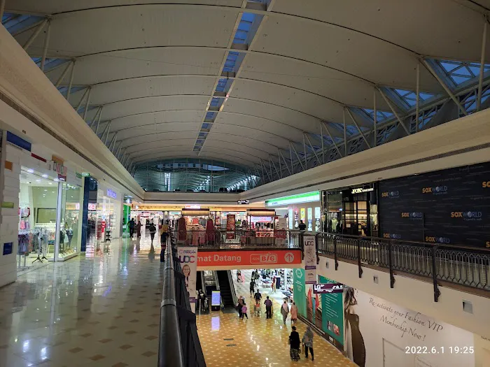 Alamanda Shopping Centre Picture 6