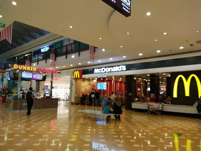 Alamanda Shopping Centre Picture 2