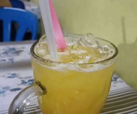 NONA TOMYAM