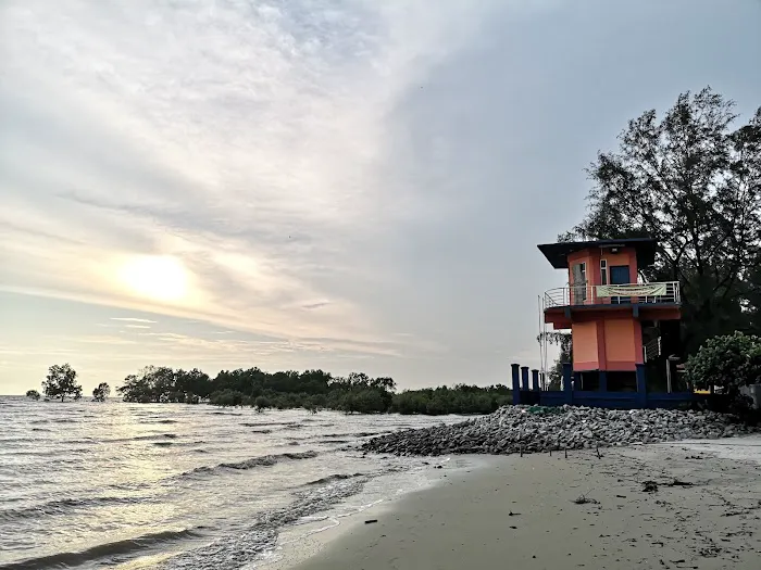 Pantai Kelanang Picture 6