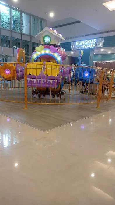 Alamanda North Entrance Picture 4