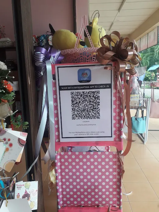 Farina Butik & Kedai Serbaneka Picture 3