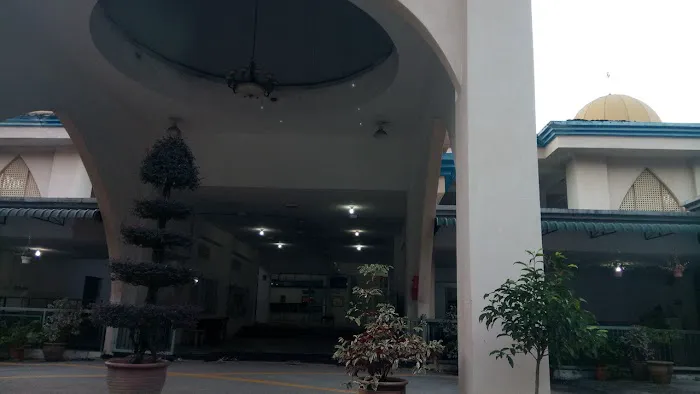 Al-Muhtadin Masjid Picture 9