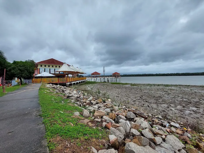 Laguna Park View Picture 2