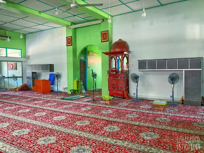 Masjid Kampung Sungai Burung Picture 5