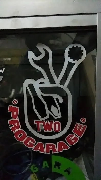 Two Pro Garage Picture 7