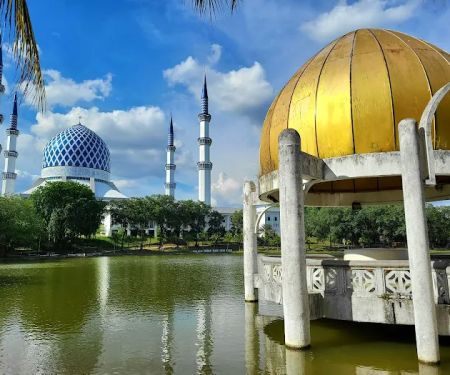 Shah Alam Lake Park (East Lake)