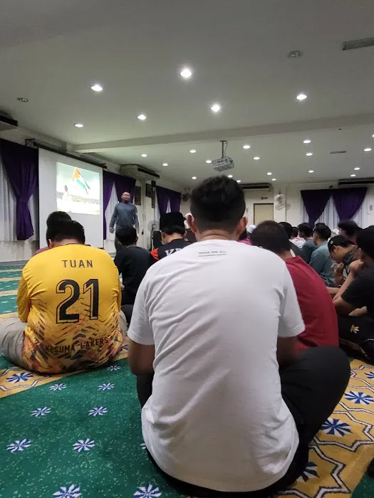 Surau UiTM Puncak Perdana Picture 2