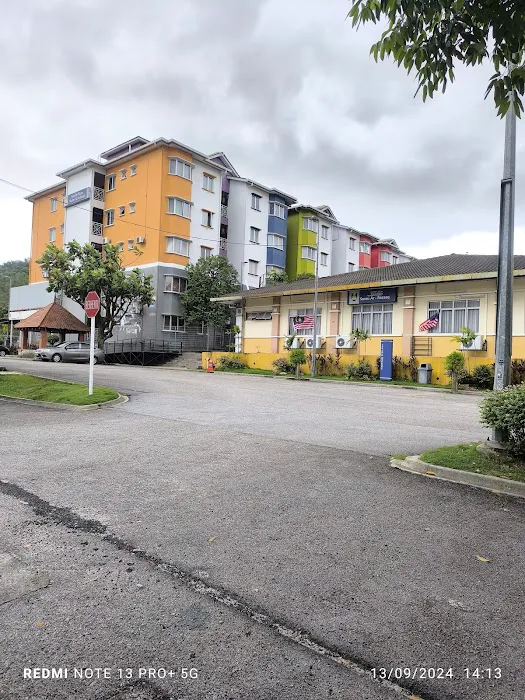 Surau UiTM Puncak Perdana Picture 3