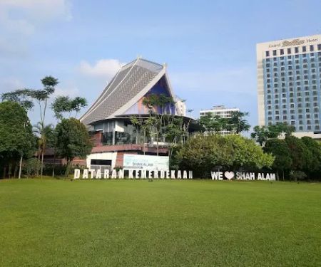 Dataran Kemerdekaan Shah Alam
