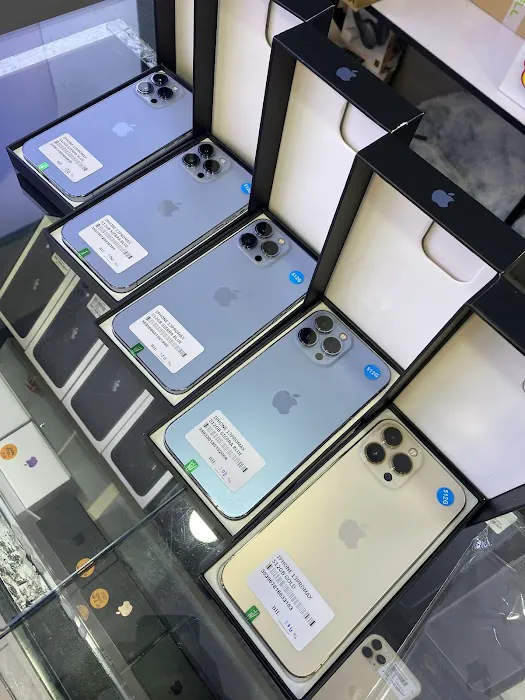 my gadgets store sdn bhd Picture 4