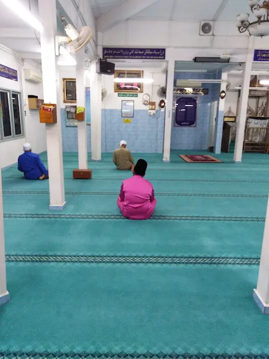 Masjid Qariah Sungai Relai, Mukim Peradong Picture 1