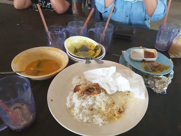 Restoran Ngeteh De Sungei Picture 3